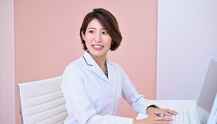 女性医師診察イメージ